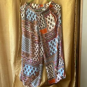 Women’s woven pants sizes S